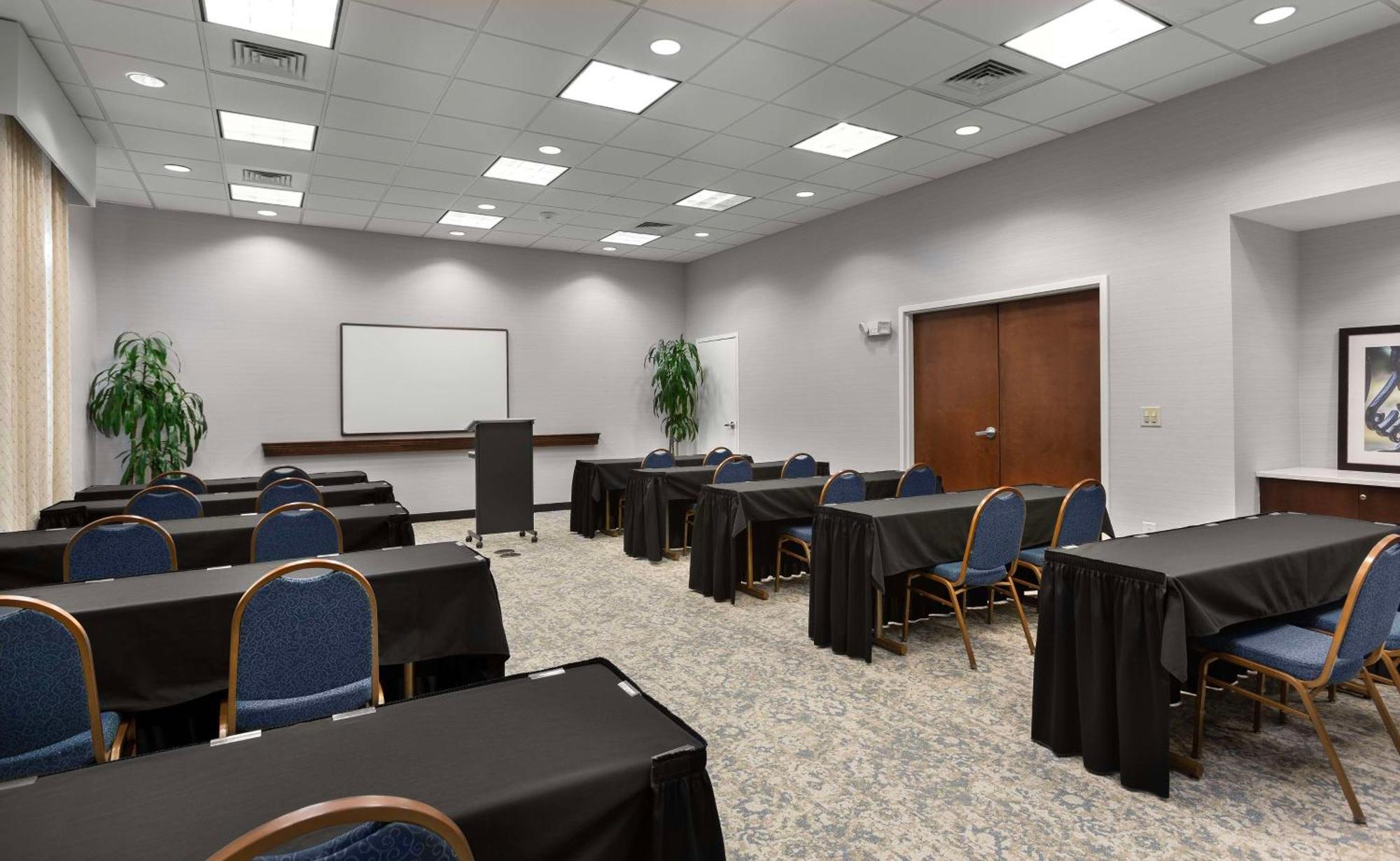 Hampton Inn Belmont At Montcross Ngoại thất bức ảnh