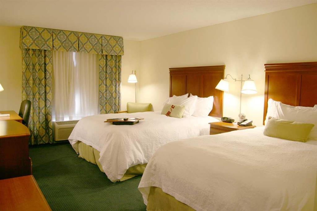 Hampton Inn Belmont At Montcross Phòng bức ảnh